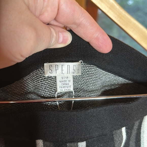 NWT Spense Black Gray White Stripe Knit Pencil Skirt Size Small - Picture 3 of 7